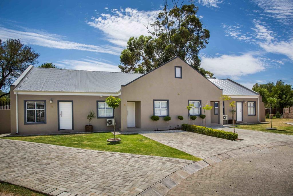 El Dorado 65 Luxury Self Catering Villa Oudtshoorn Eksteriør bilde