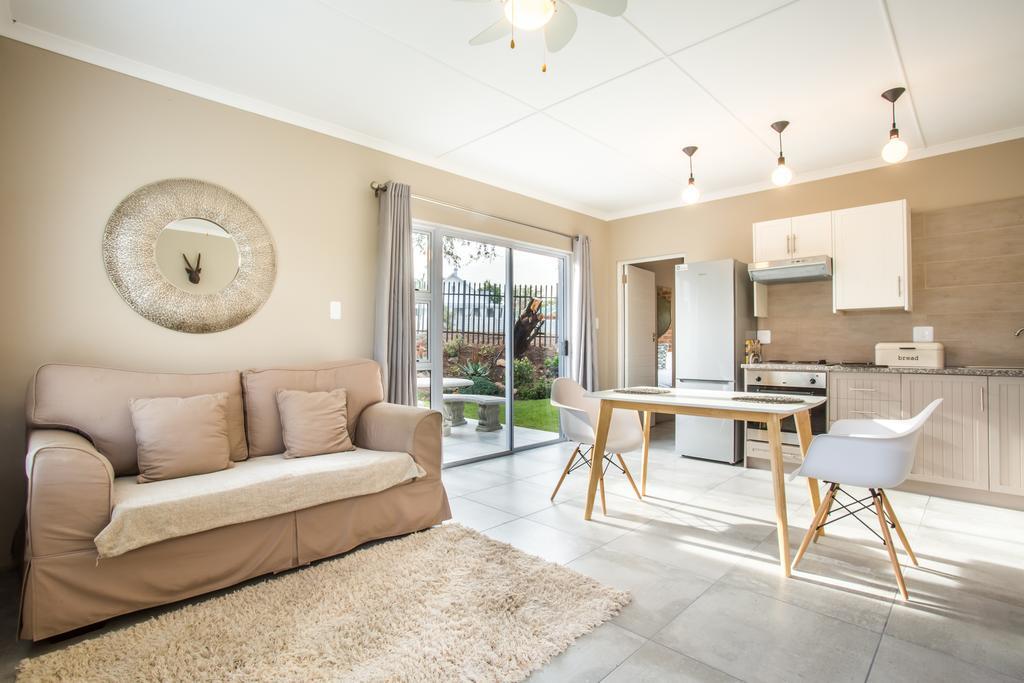 El Dorado 65 Luxury Self Catering Villa Oudtshoorn Eksteriør bilde